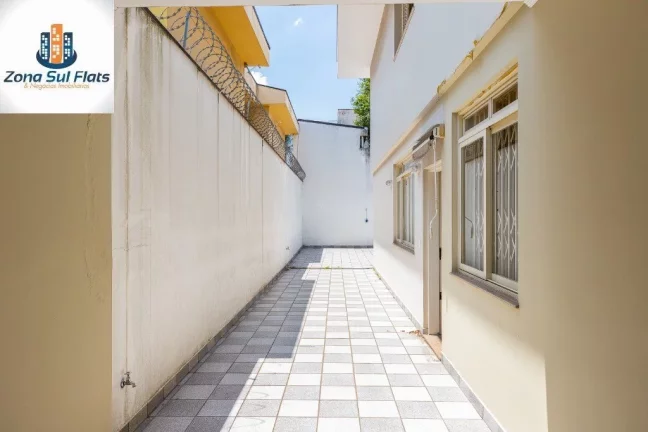 Imagem Casa à Venda No Planalto Paulista Com 4 Dormitórios Sendo 2 Suítes e 6 Vagas