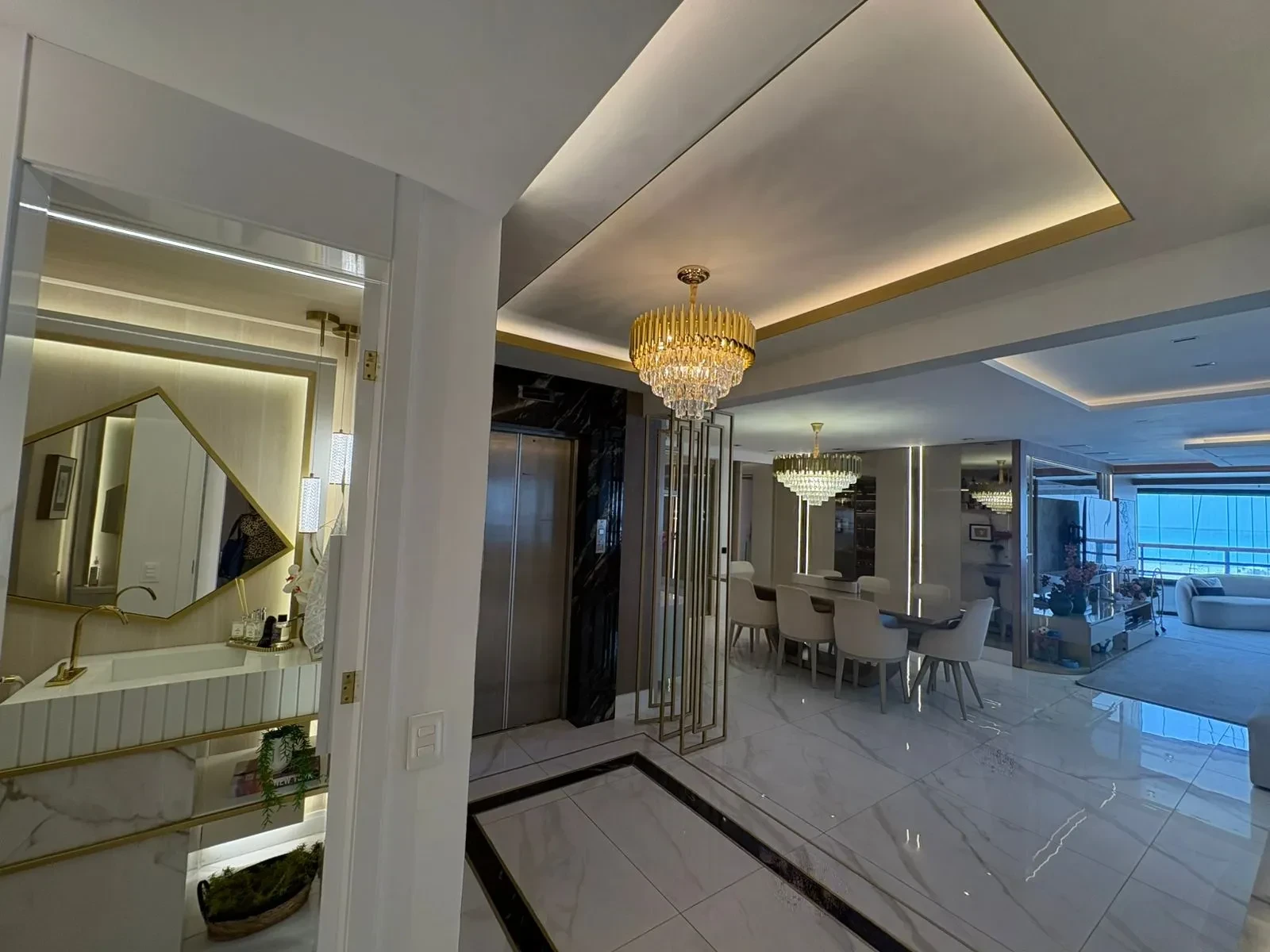 Imagem Apartamento com 3 Quartos à Venda, 225 m² em Meireles - Fortaleza