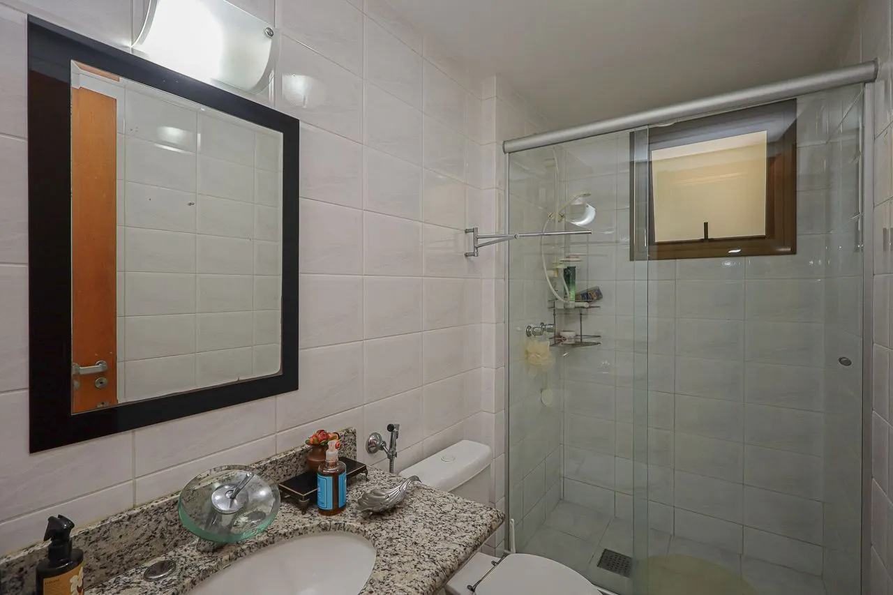 Imagem Apartamento 03 quartos de frente com sacada e com garagem