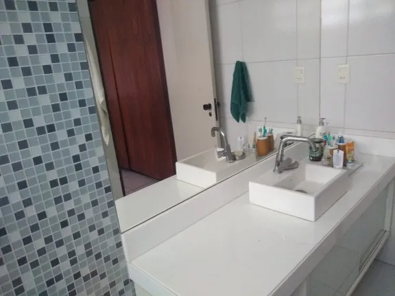 Imagem Apartamento com 4 Quartos à Venda, 243 m² em Madalena - Recife