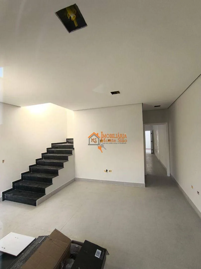 Imagem Sobrado com 3 dormitórios à venda, 135 m² por R$ 1.200.000,00 - Jardim Santa Mena - Guarulhos/SP