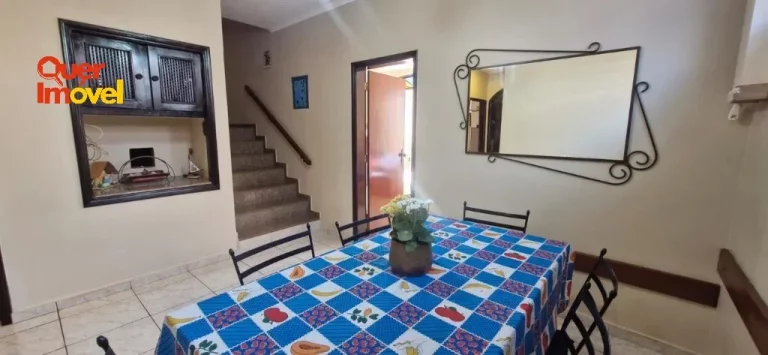 Imagem Casa à venda em Ribeirão Preto-SP, bairro Sumarezinho: 4 quartos, 1 suíte, 1 sala, 4 banheiros, 4 vagas de garagem, 249m²!