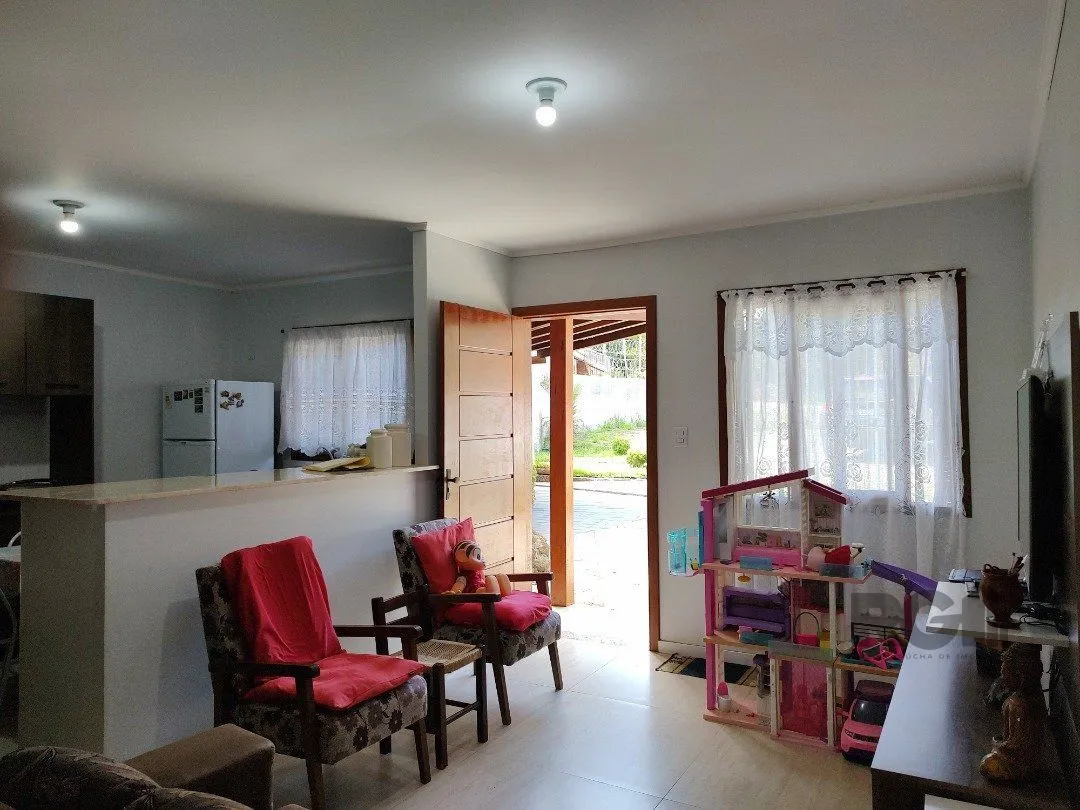 Imagem Casa térrea, 2 quartos, edícula com 2 quartos, pático, piscina - Bairro Cavalhado