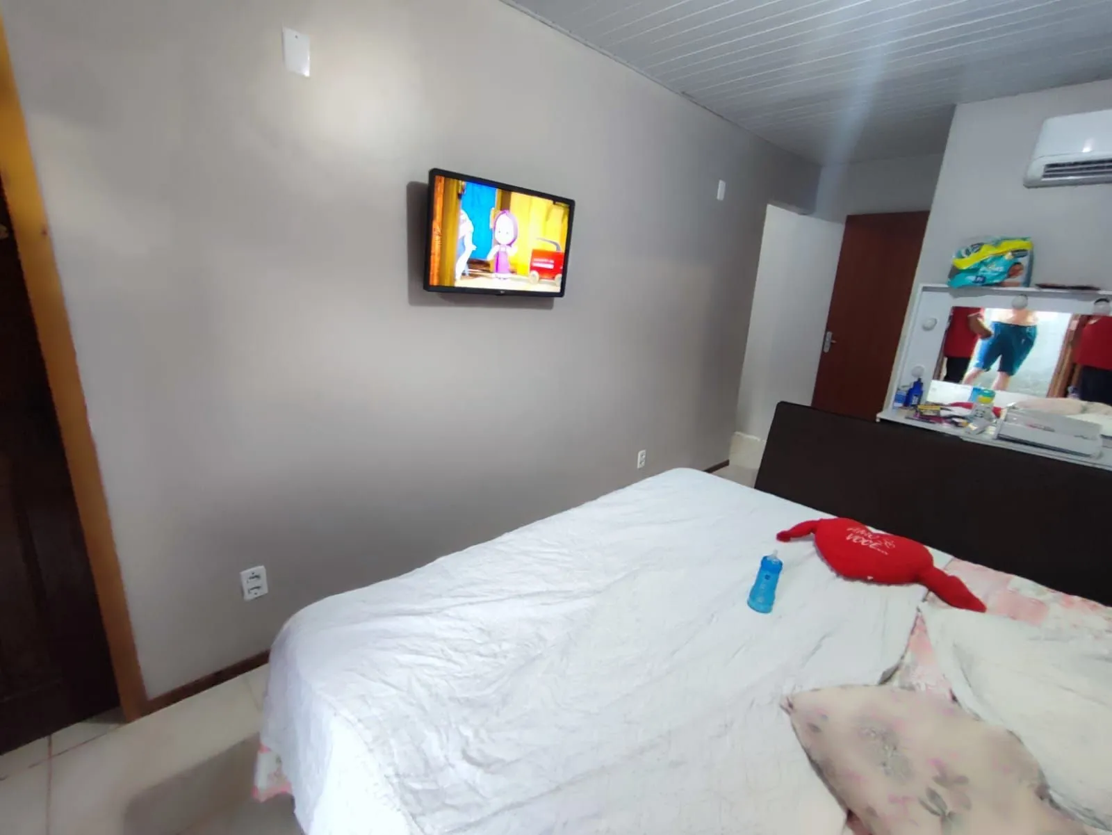 Imagem Casa no bairro Hípica - 2 dormitórios - 1 suíte