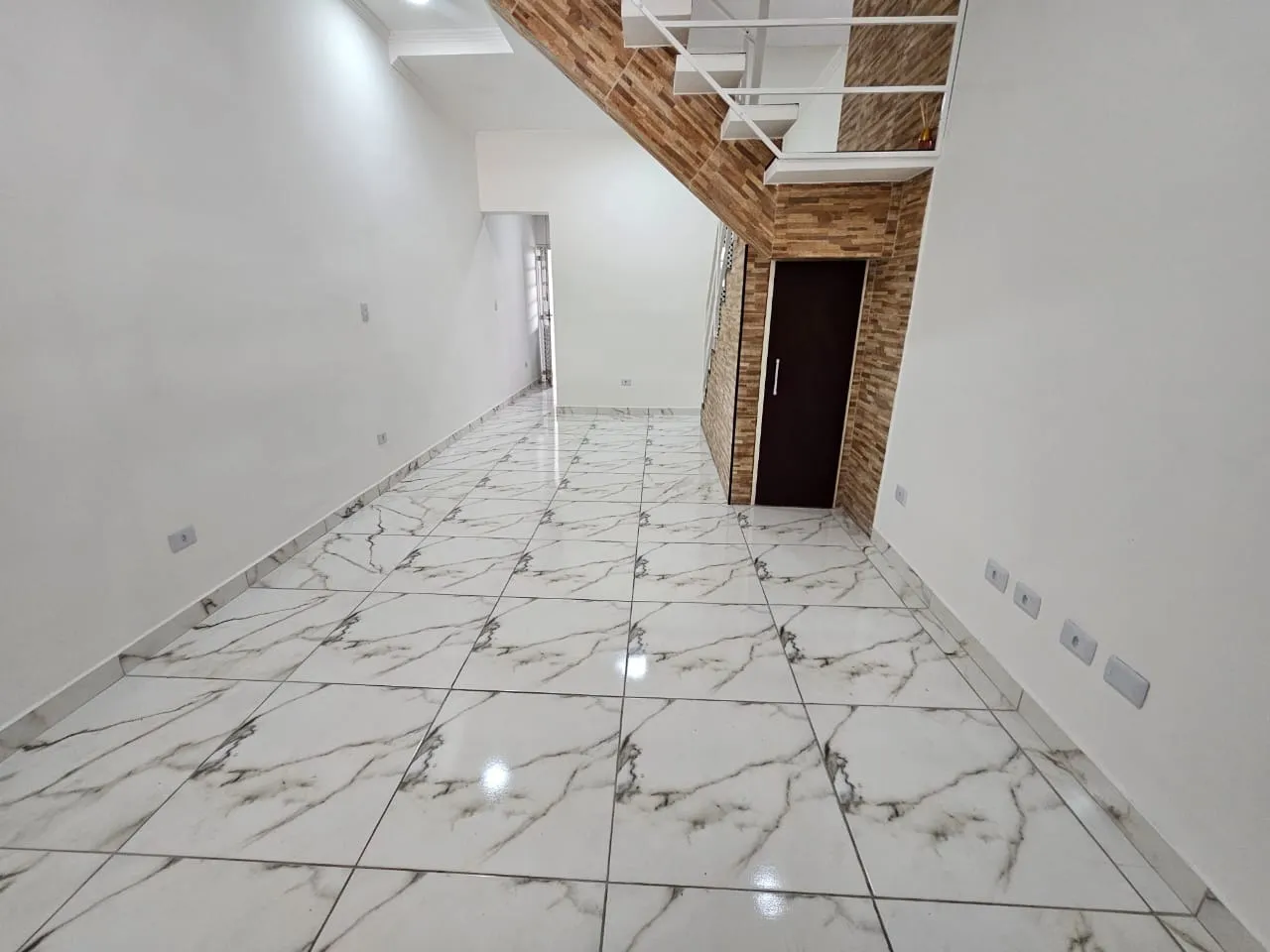 Imagem Casa à venda em Sorocaba-SP, Jardim Topázio: 2 quartos, 1 sala, 2 banheiros, 1 vaga de garagem - 100m² de área
