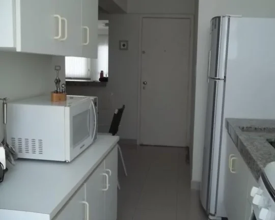 Imagem Apartamento à venda no Guarujá na Praia das Pitangueiras.