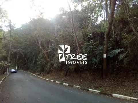 Imagem VENDA DE TERRENO NO CONDOMÍNIO ARUJAZINHO II, EM ARUJÁ/SP, COM ÁREA TOTAL DE 1.420M² E TOPOGRAFIA EM ACLIVE E DECLIVE. CONSULTE-NOS.