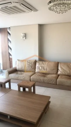 Imagem Apartamento 2 dormitórios, sendo 1 suíte, rico em armários, ar condicionado, sala 2 ambientes, sa...