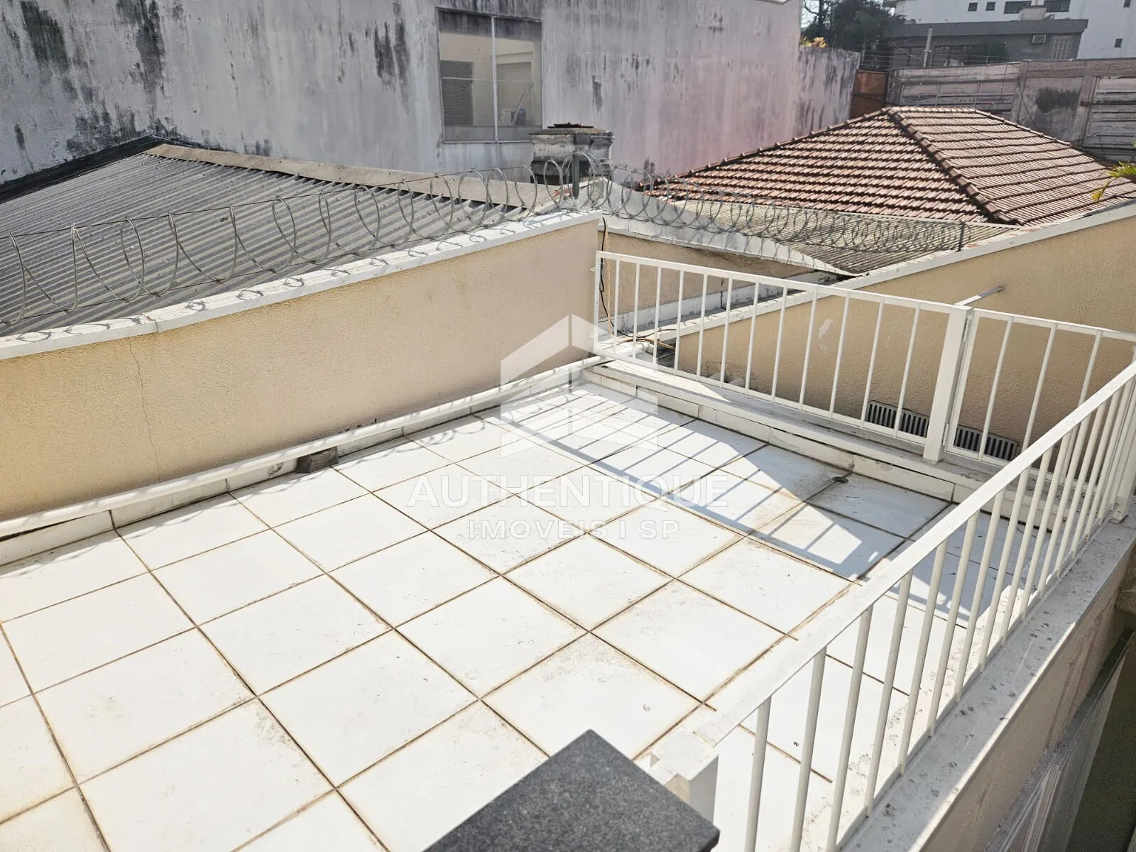 Imagem Casa Comercial I Excelente oportunidade para montar clínica, laboratório, pet, estética ou investir