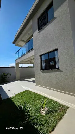Imagem Casa a venda com piscina no bairro Jardim Florença em Poços de Caldas - MG