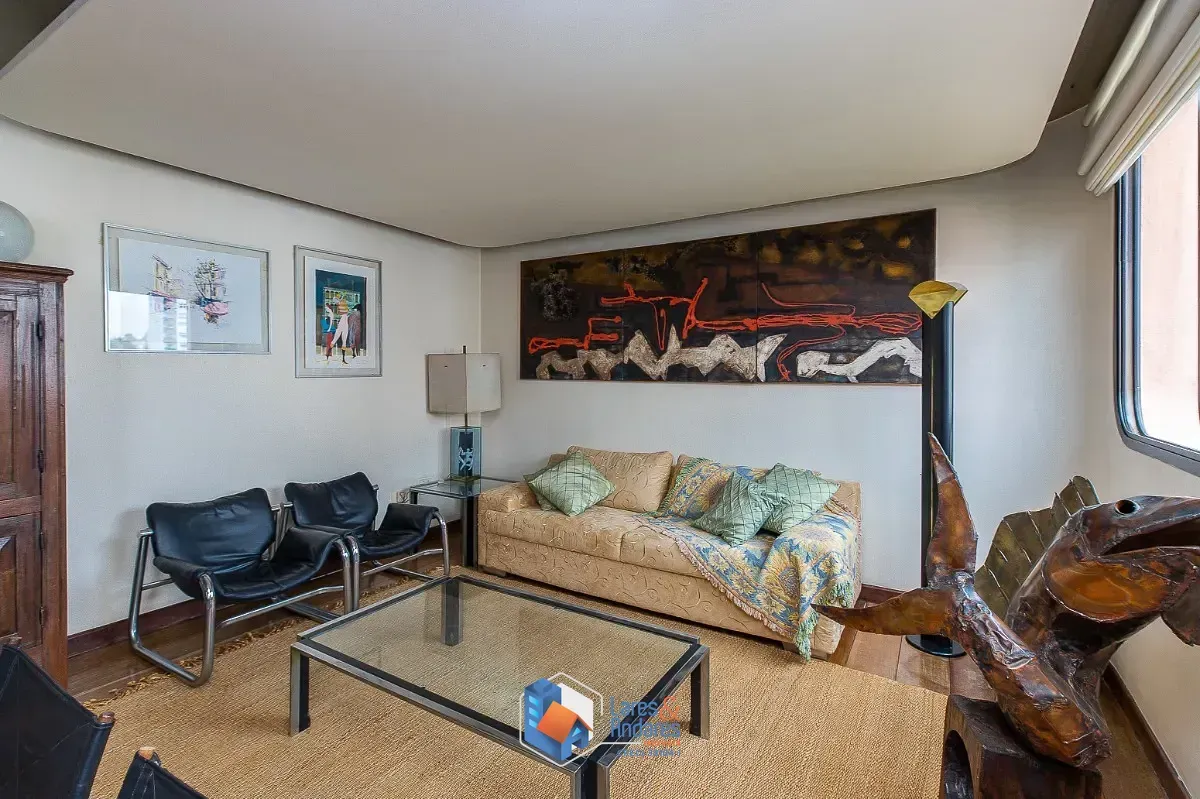 Imagem Apartamento para venda em Moema com 3 quartos, sendo 1 suíte, 210m²