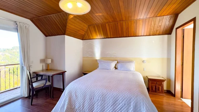 Imagem Casa de Condomínio em Campos do Jordão