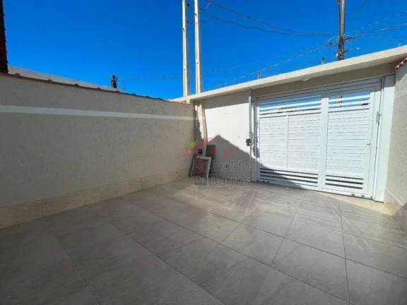 Imagem Casa para Venda em Itanhaém, Corumbá, 3 dormitórios, 2 suítes, 1 banheiro, 2 vagas
