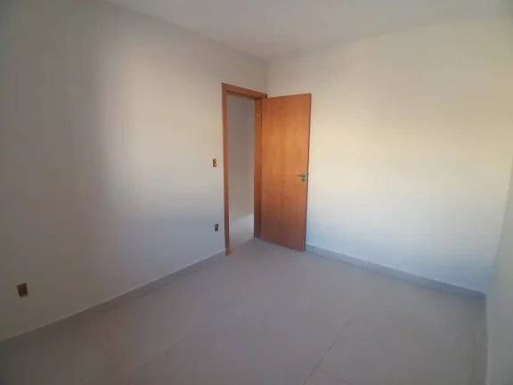 Imagem casa geminada, 3 quartos, sendo 1 suíte - Santa Amélia