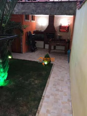 Imagem Casa com 8 dormitórios à venda, 320 m² por R$ 800.000,00 - Jardim Kátia - Guarulhos/SP