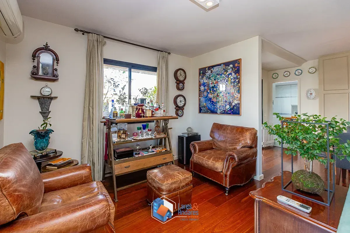 Imagem Duplex para venda em Vila Andrade com 4 quartos, sendo 2 suítes, 233m²