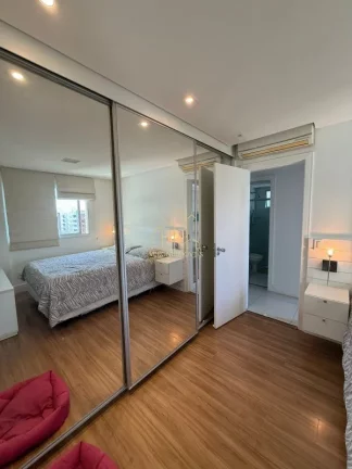 Imagem Apartamento à Venda em Alphaville Salvador 1 Porteira Fechada e Vista Livre 2 Quartos, 1 Suíte, Varanda Ampla Condomínio com Infraestrutura Completa R$ 900.000,00 Localização Privilegiada na Paralela