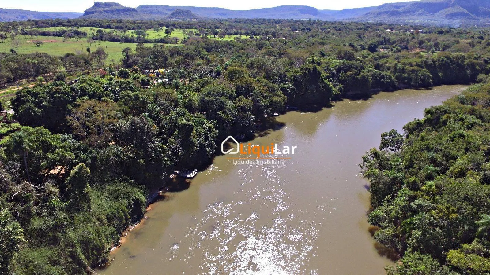 Foto do imóvel Chácara à Venda em Piraputanga com Fundo para o Rio Aquidauana, 6,5 Hectares e Casa Sede Completa