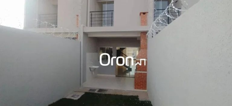 Imagem Sobrado com 2 dormitórios à venda, 84 m² por R$ 299.000,00 - Jardim São José - Goiânia/GO