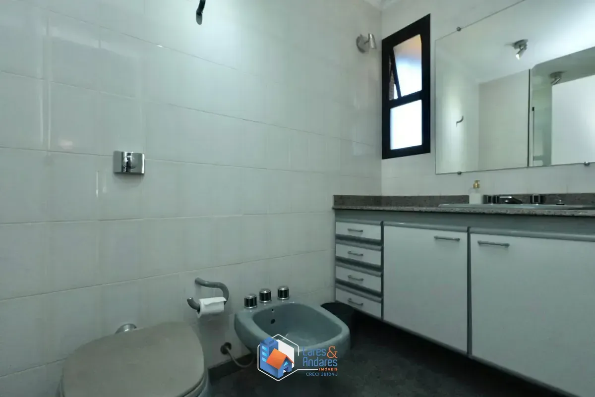 Imagem Apartamento para venda em Higienópolis com 4 quartos, sendo 2 suítes, 226m²