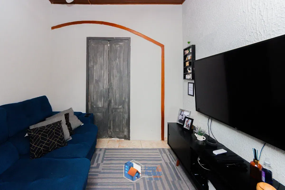 Imagem Sobrado para venda em Parque Panamericano com 4 quartos, 190m²