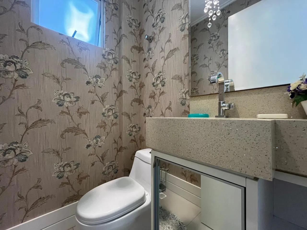 Imagem Apartamento com vista para o mar à venda com 132m2 por R$ 2.226.000,00