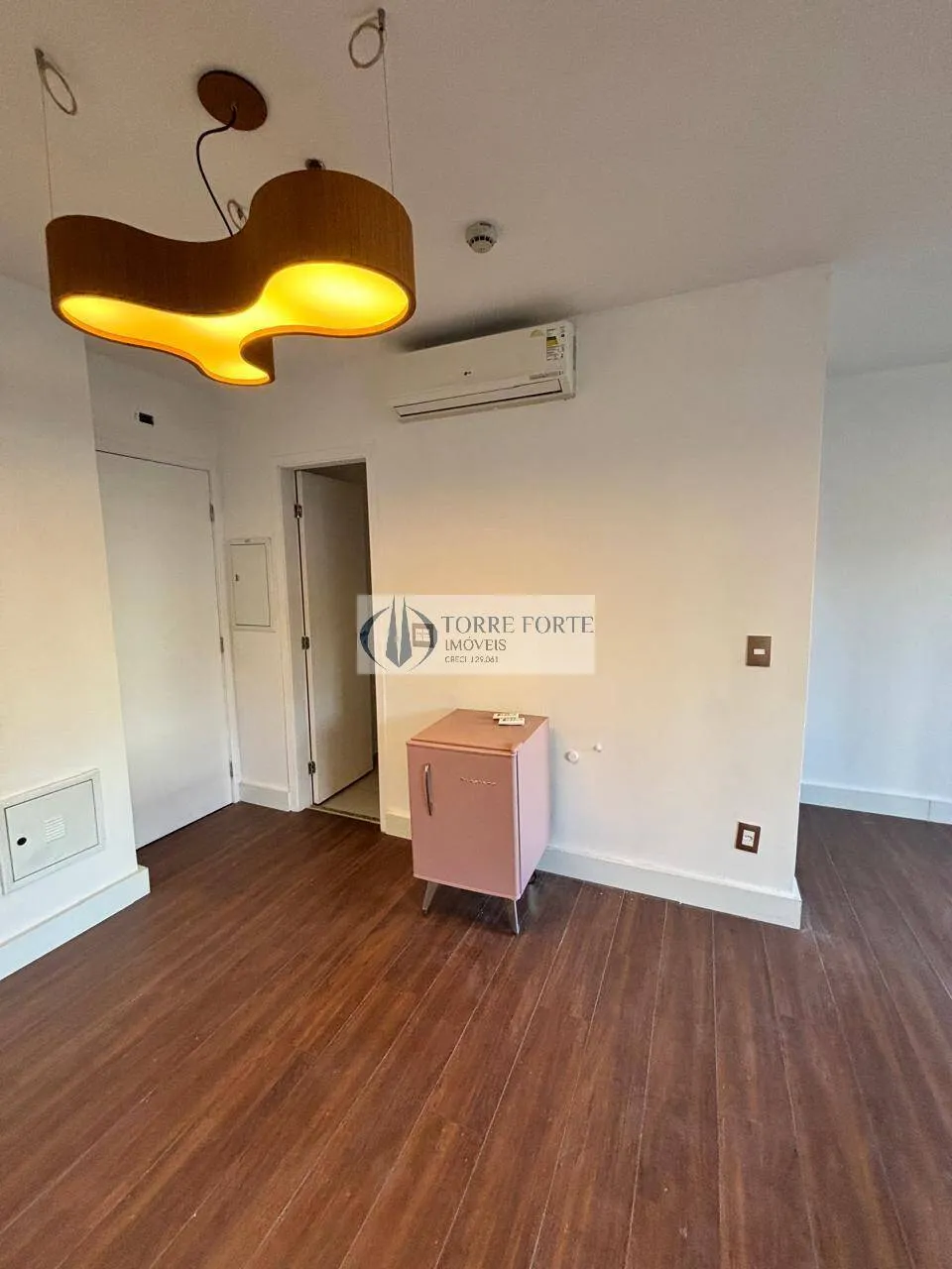 Imagem Ótima sala comercial com 32 m², 2 banheiros, 1 vaga de garagem na Perdizes.