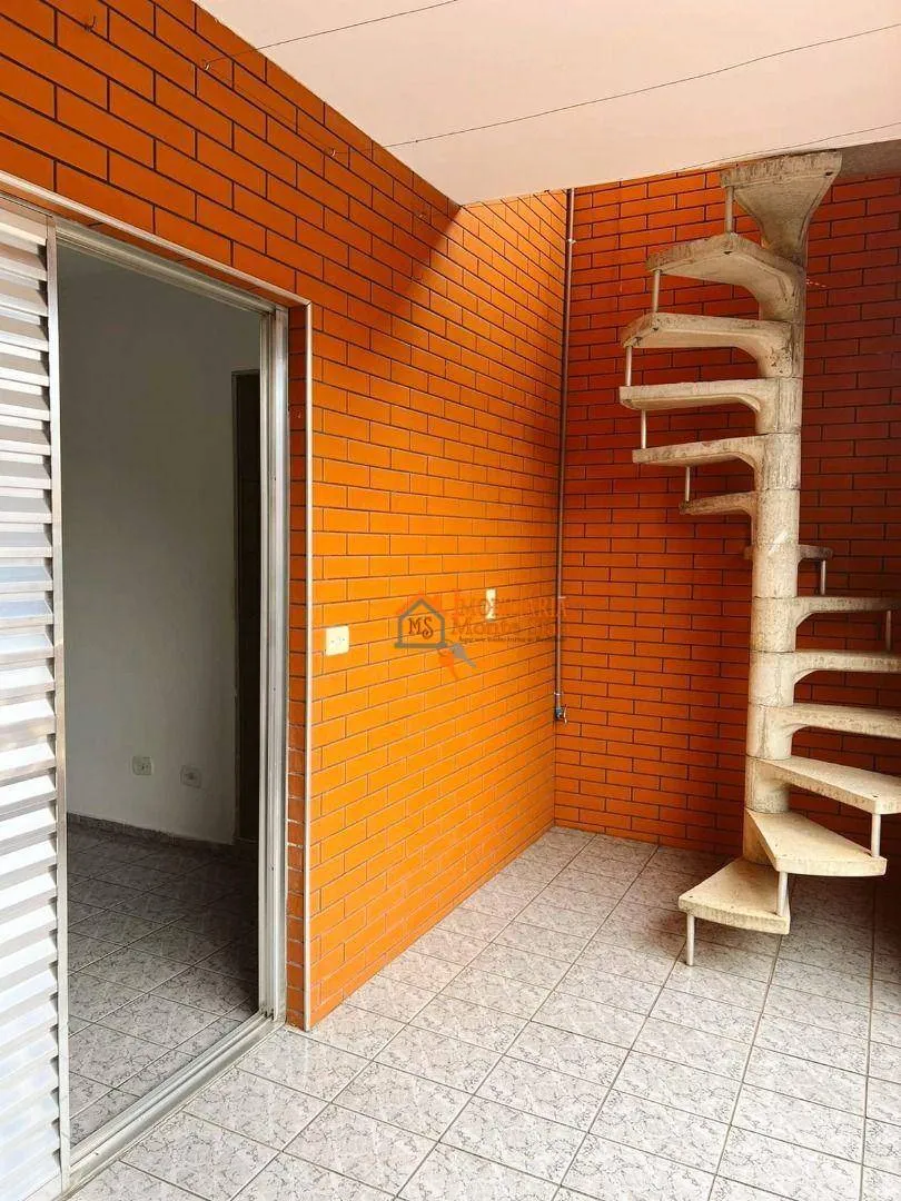 Imagem Sobrado com 3 dormitórios à venda, 298 m² por R$ 599.900,00 - Jardim Adriana - Guarulhos/SP