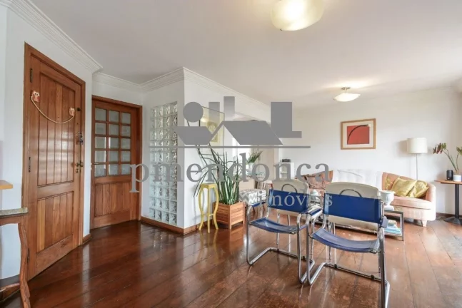 Imagem Apartamento na Vila Madalena com 3 quartos (1 suite) e 2 vagas, 158m²