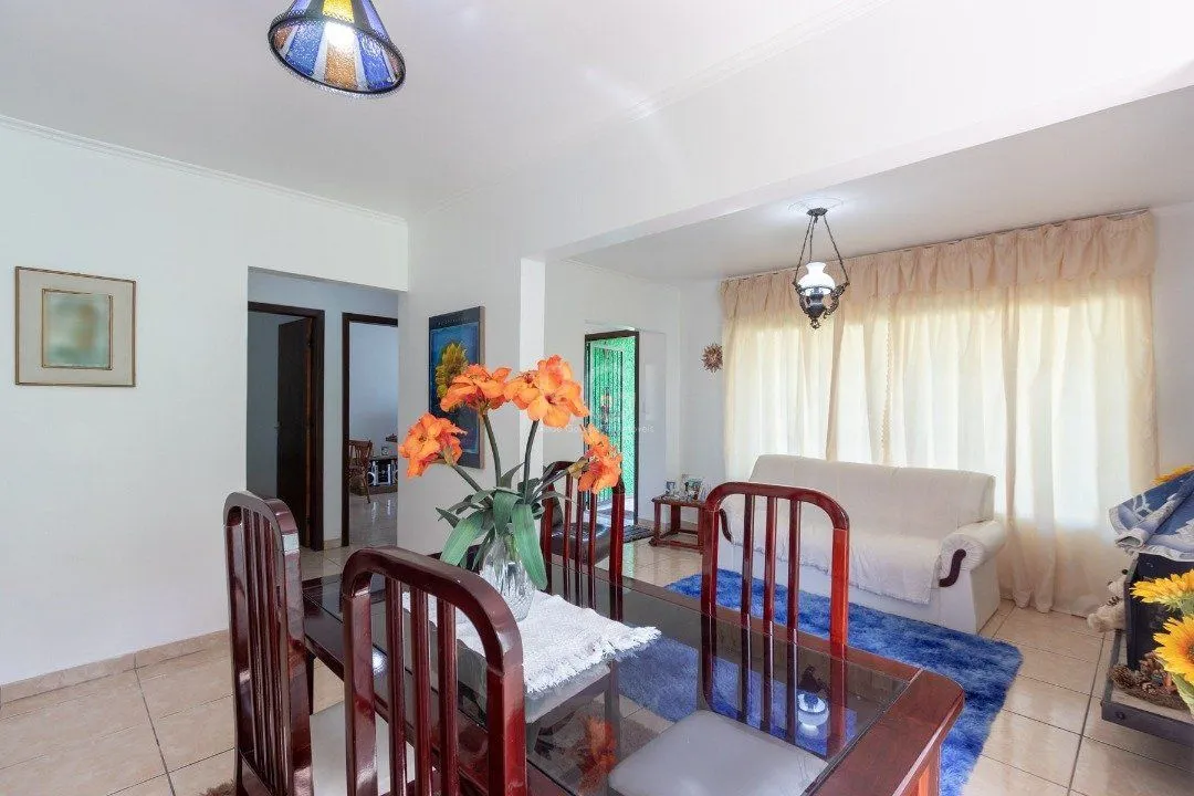 Imagem Casa para Venda - 182m², 4 dormitórios, sendo 1 suites, 4 vagas - Jardim Isabel