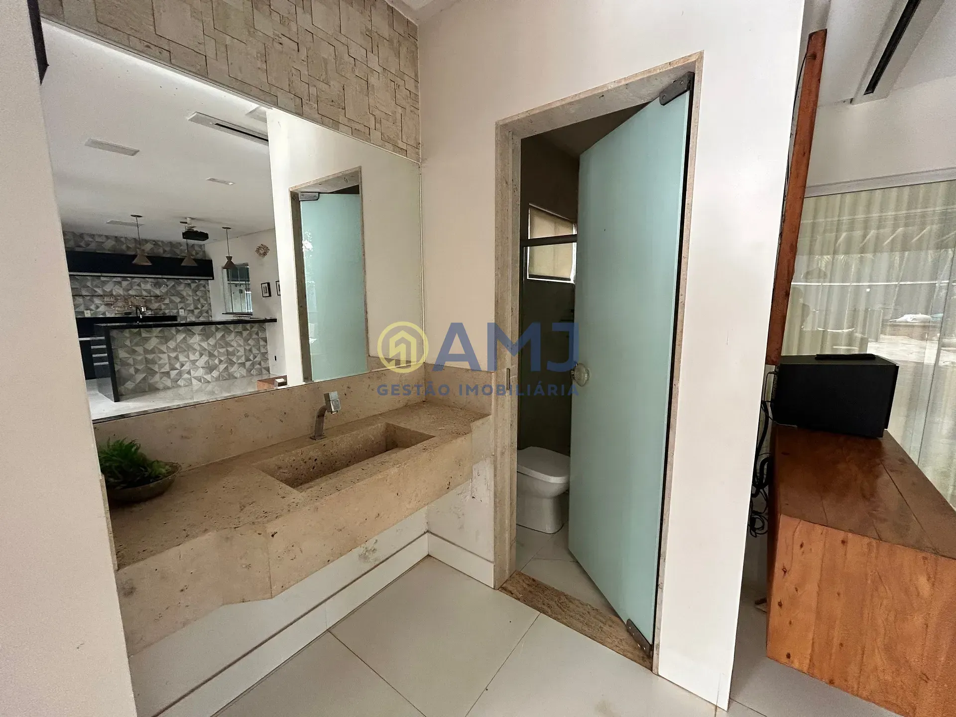 Imagem Sobrado para locação, Condomínio do Lago 3ª Etapa, Goiânia, GO
