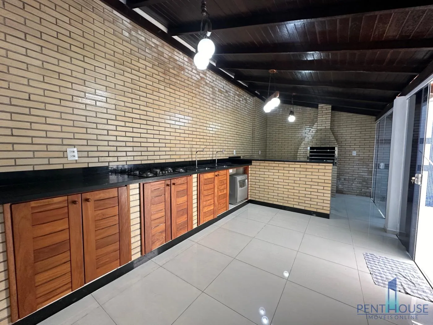 Imagem Casa para Venda em Jaraguá do Sul, Vila Nova, 4 dormitórios, 1 suíte, 3 banheiros, 1 vaga