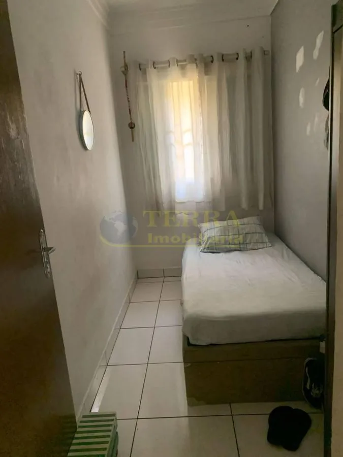 Imagem Terreno com 2 Casas, 6 Dormitórios à Venda - Jardim Roberto, Osasco/SP