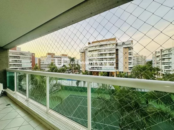 Foto do imóvel Apartamento com vista parcial para o mar e lazer completo na Riviera de São Lourenço em Alameda do Remo