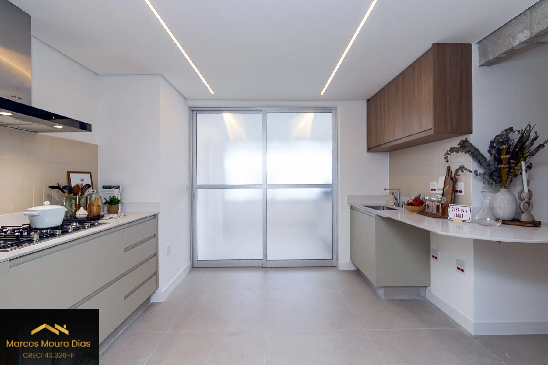 Imagem Apartamento Alto Padrão 3 suítes,167m2 ,reformado, 2 vagas, Alameda Sarutaiá