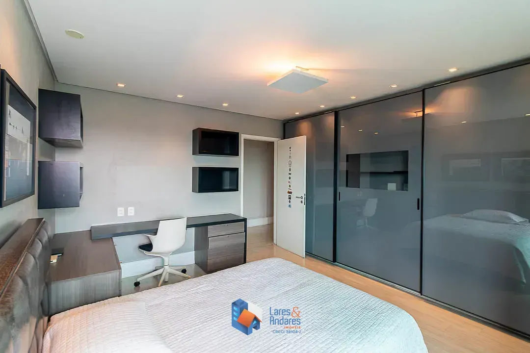 Imagem Apartamento para venda em Aclimação com 4 quartos, sendo 4 suítes, 246m²