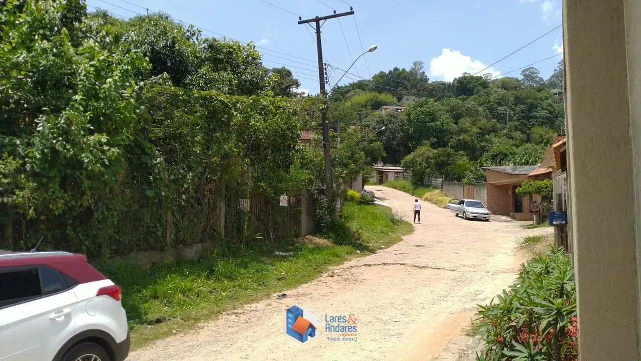 Imagem Terreno à venda, 550m², 525m² e 487,50m² - 3 lotes de 1562m² no total - Vendidos juntos, lote cercado com acesso rua terra. Mantiqueira, Mairiporã.