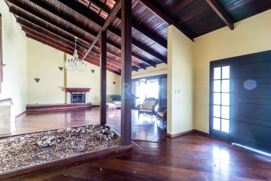Imagem Casa para Venda - 500m², 4 dormitórios, sendo 1 suites, 4 vagas - Vila Conceição