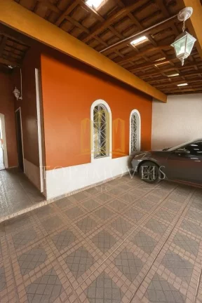 Imagem Ótima casa terrea de 2 quartos no Bosque dos Eucaliptos