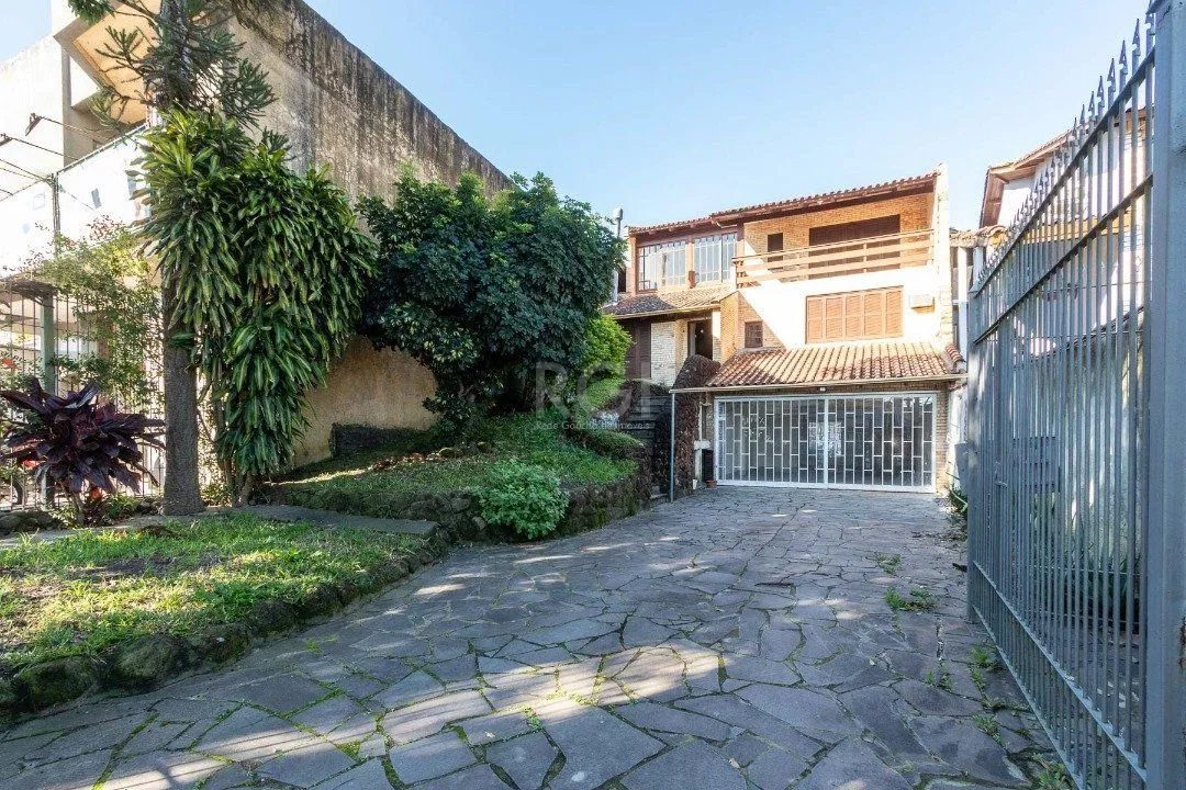 Imagem Casa para Venda - 280m², 3 dormitórios, sendo 1 suites, 2 vagas - Espirito Santo