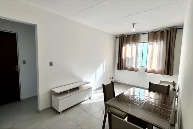 Imagem Apartamento Recém Reformado na Avenida Jerimanduba, Próximo a Estação de Trem do Jaraguá