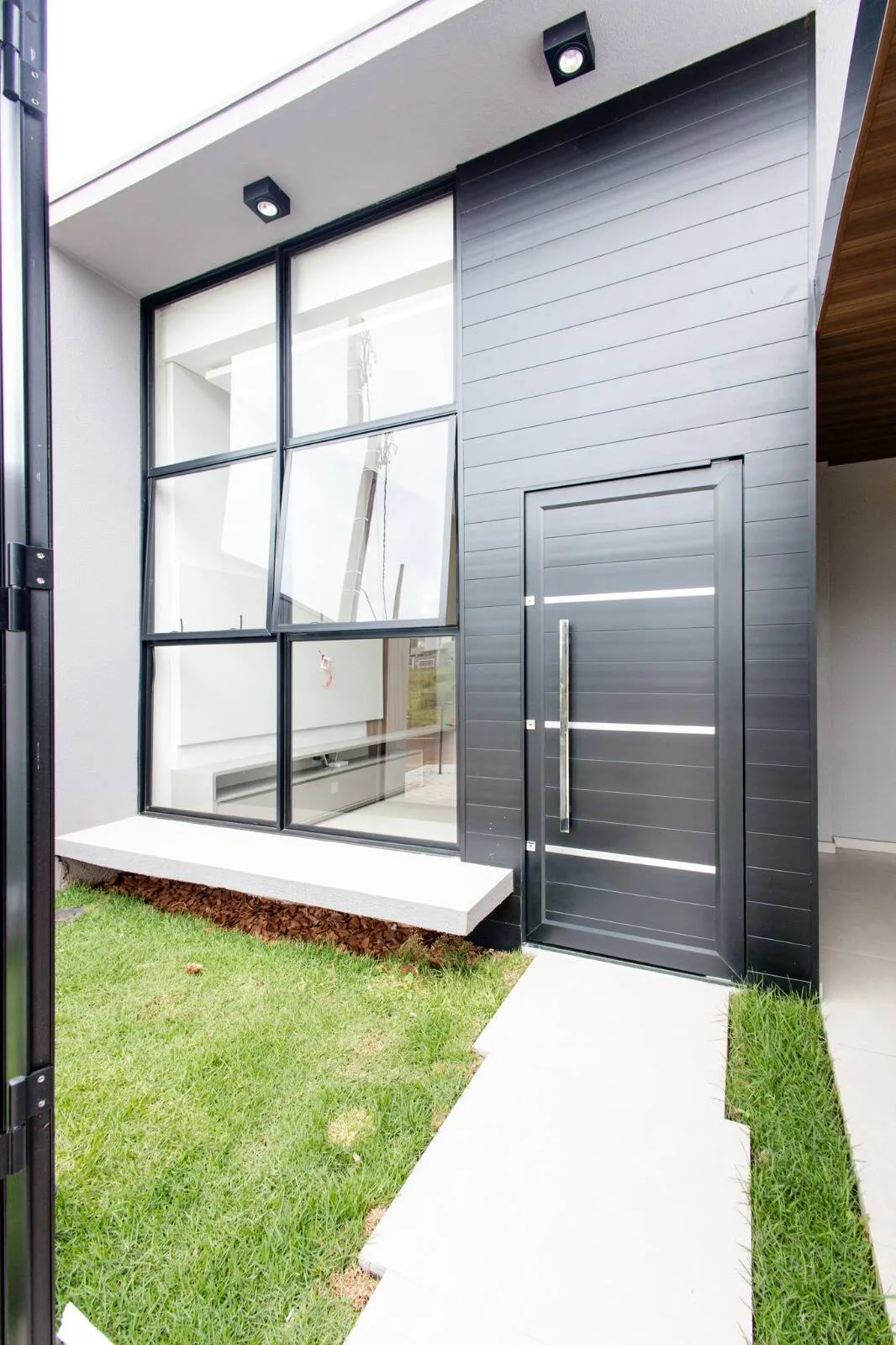 Imagem Casa Mobiliada à venda em Cascavel, Loteamento Colina Dourada - 140m²