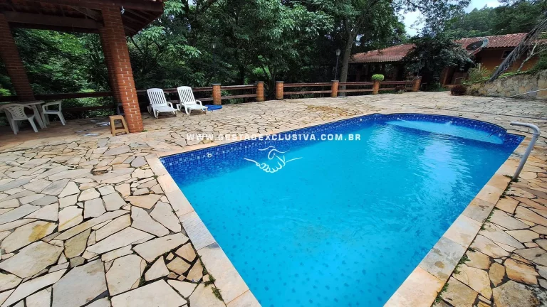 Imagem CHÁCARA FUNDO PARA O LAGO, 4 DORM PISCINA CAMPO POMAR MORUNGABA/SP