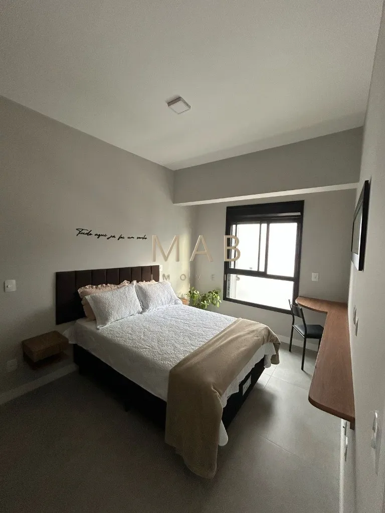 Imagem Venha Conferir! Apartamento de 1 Dormitório à Venda na Praia da Cachoeira do Bom Jesus em Florianópolis/SC!!
