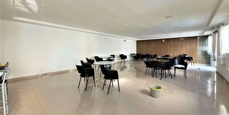 Imagem Lindo Apartamento de 2 quartos em Novo Hamburgo com móveis Planejado e sacada com churrasqueira.
