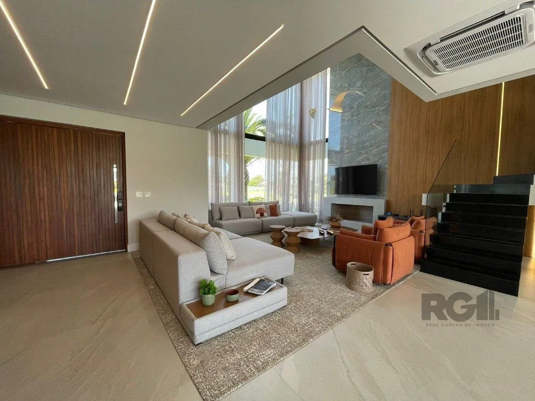 Imagem Casa de Condomínio em Atlântida Sul