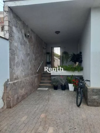 Imagem Casa com 3 dormitórios à venda, 177 m² por R$ 470.000,00 - Santa Cruz - Rio Claro/SP