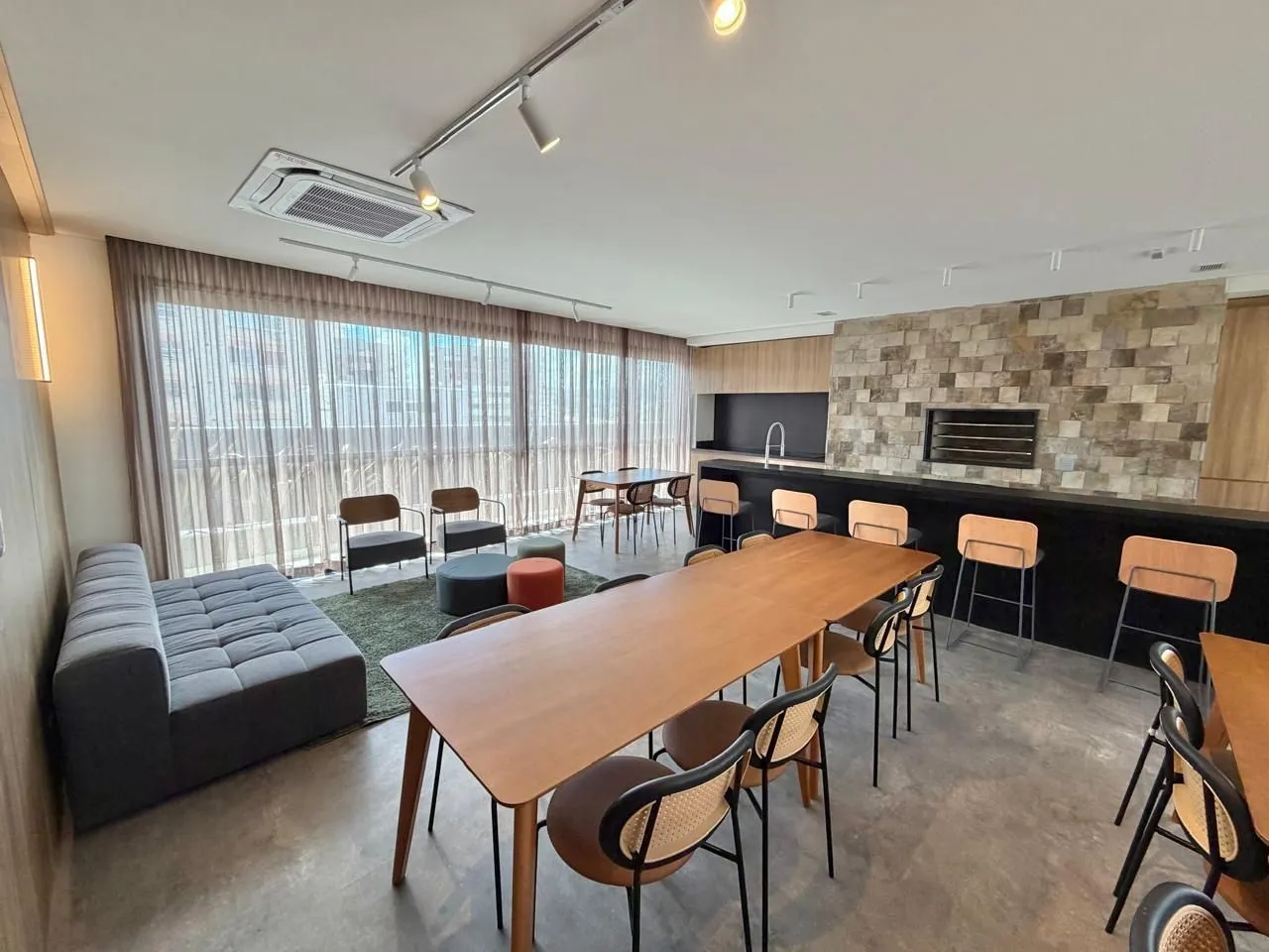 Imagem Excelente apartamento a venda no ITA123, com 2 domitórios no bairro Jardim Botânico.