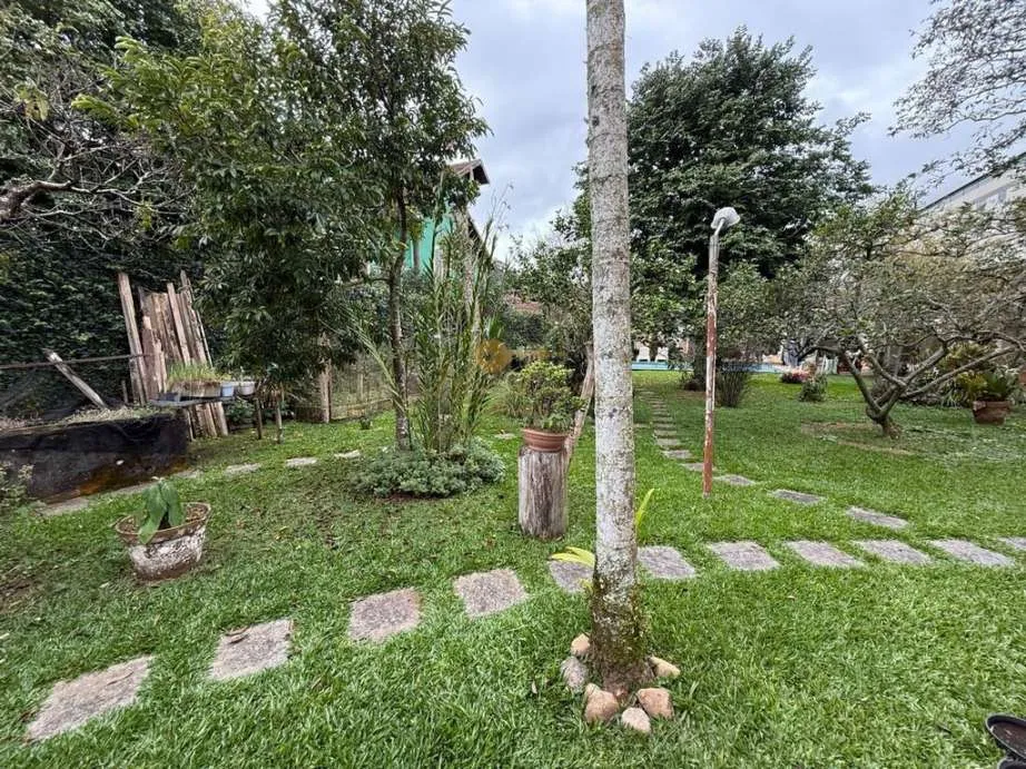 Imagem Casa para Venda em Teresópolis / RJ no bairro Araras