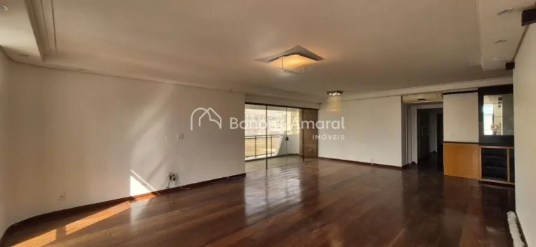 Imagem Apartamento à venda no Edifício Biarritz, com vista encantadora para o sol nascente acima das copa...